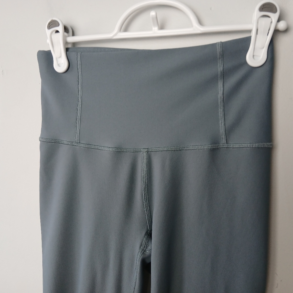 lululemon athletica Teal Blue High-Rise Leggings 4 - Picture 3 of 16